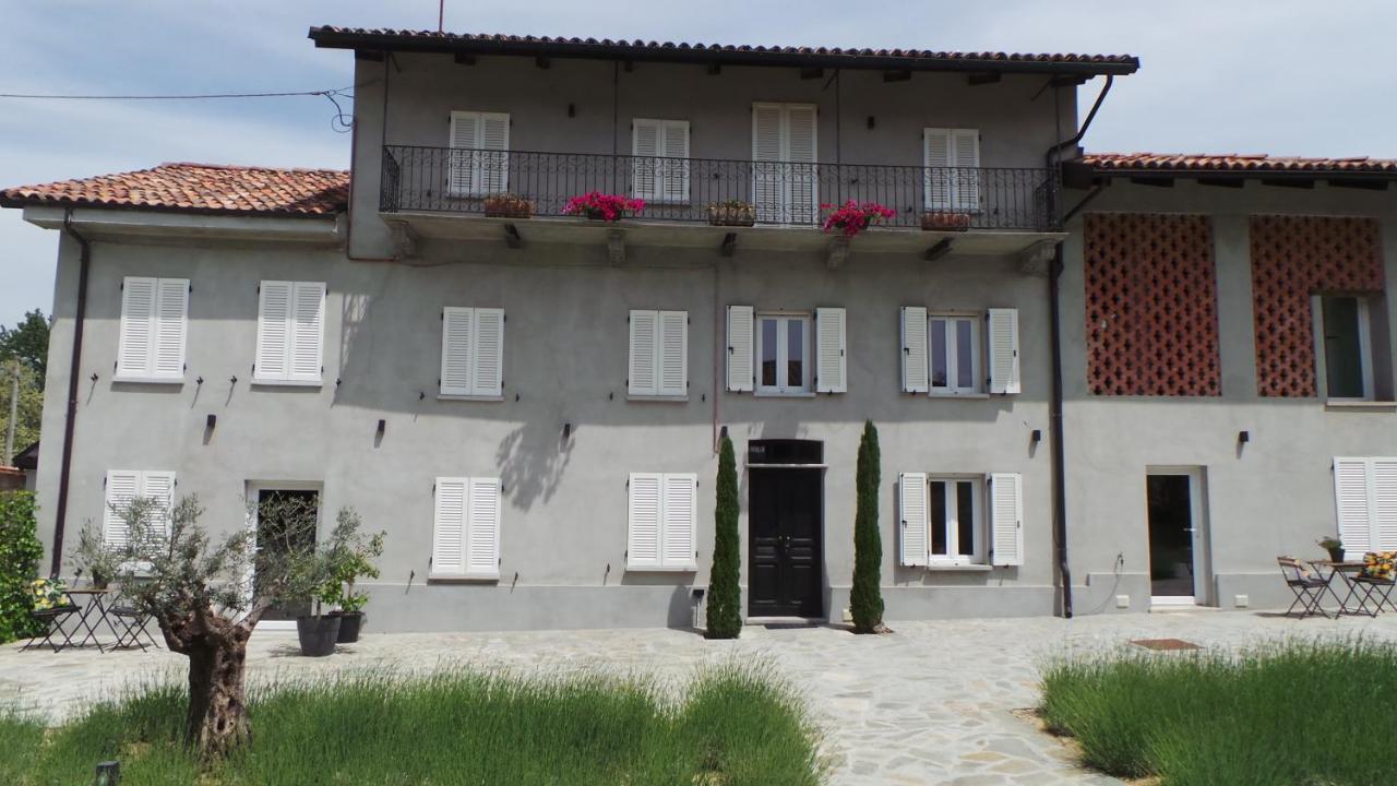 Sotto La Vigna Charm Stay Adults Only Vacation Suite Montegrosso dʼAsti Zewnętrze zdjęcie